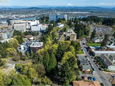 3510/3512 SW 10th Avenue Portland OR 97239