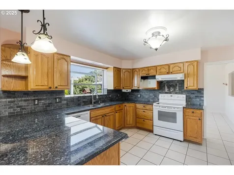 1825 Minnesota Street The Dalles OR 97058