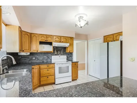 1825 Minnesota Street The Dalles OR 97058