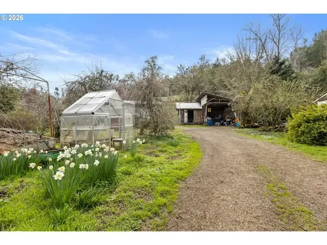 4178 Old Melrose Road Roseburg OR 97471