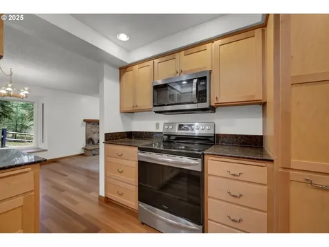 28198 Briggs Hill Road Eugene OR 97405