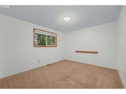 28198 Briggs Hill Road Eugene OR 97405
