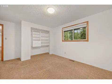 28198 Briggs Hill Road Eugene OR 97405