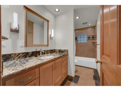 28198 Briggs Hill Road Eugene OR 97405