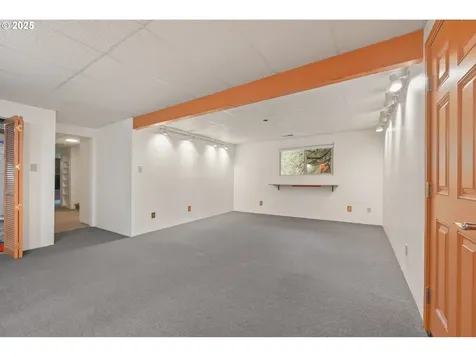 28198 Briggs Hill Road Eugene OR 97405