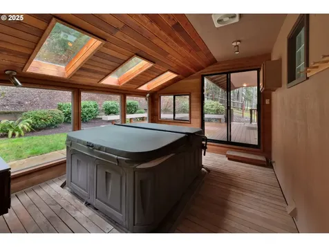 28198 Briggs Hill Road Eugene OR 97405