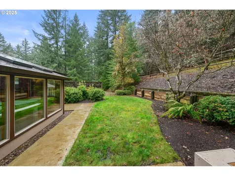 28198 Briggs Hill Road Eugene OR 97405