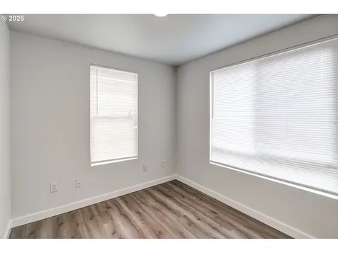 215 NW 44th Street Vancouver WA 98660