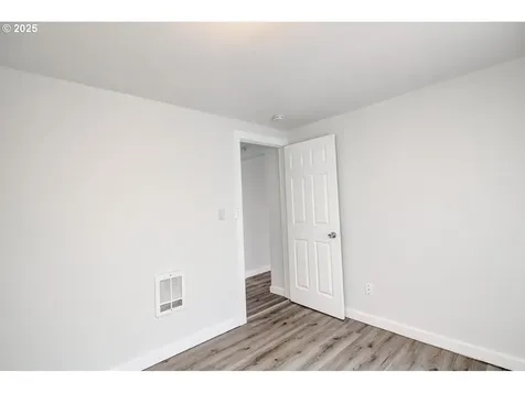 215 NW 44th Street Vancouver WA 98660