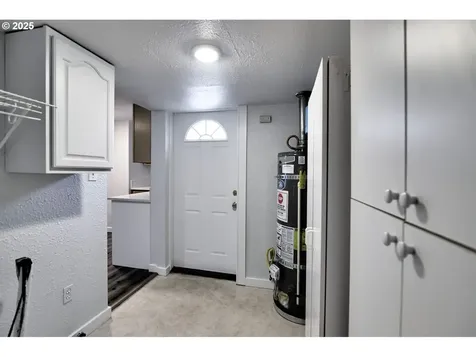 215 NW 44th Street Vancouver WA 98660