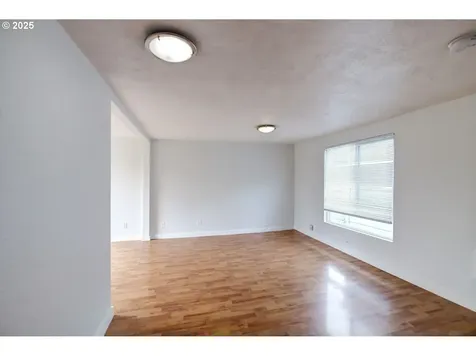 215 NW 44th Street Vancouver WA 98660