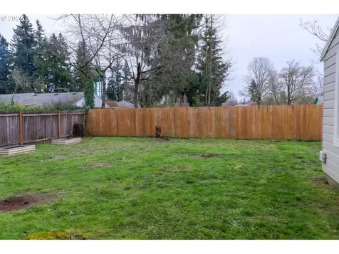 215 NW 44th Street Vancouver WA 98660