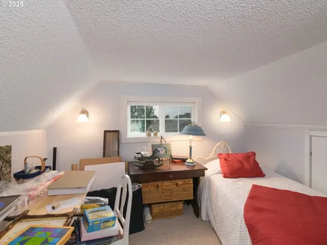 640 8th Street SW Bandon OR 97411