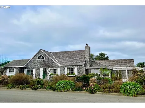 640 8th Street SW Bandon OR 97411