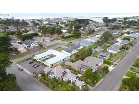 640 8th Street SW Bandon OR 97411