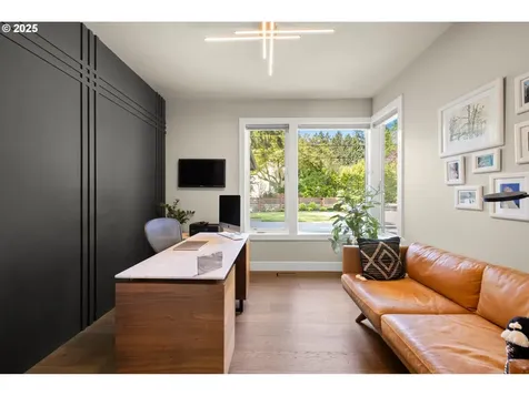4480 Upper Drive Lake Oswego OR 97035