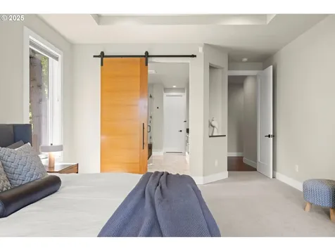 4480 Upper Drive Lake Oswego OR 97035