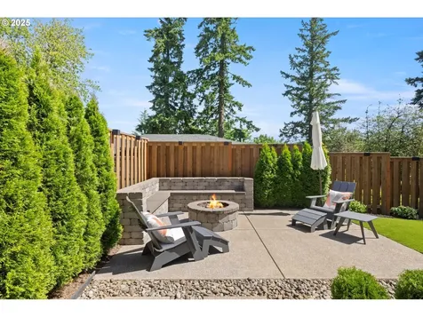 4480 Upper Drive Lake Oswego OR 97035