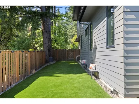 4480 Upper Drive Lake Oswego OR 97035