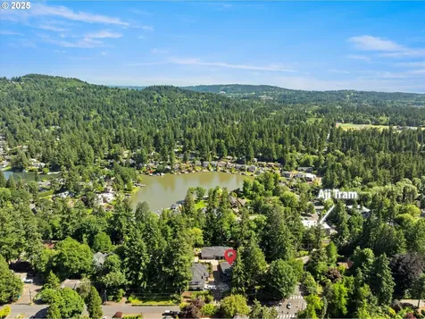 4480 Upper Drive Lake Oswego OR 97035