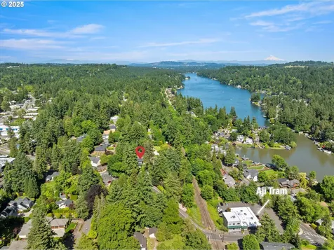 4480 Upper Drive Lake Oswego OR 97035