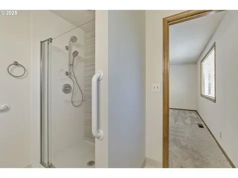 1542 NE Grant Street Hillsboro OR 97124