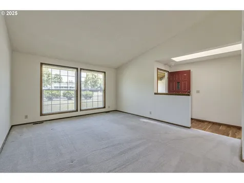 1542 NE Grant Street Hillsboro OR 97124