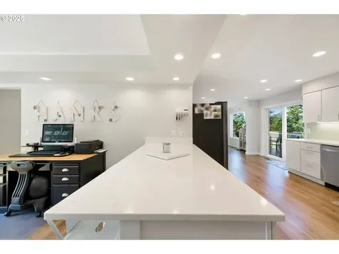 2402 Stephanie Lane North Bend OR 97459