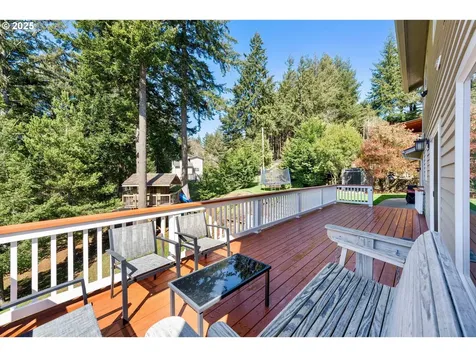 2402 Stephanie Lane North Bend OR 97459