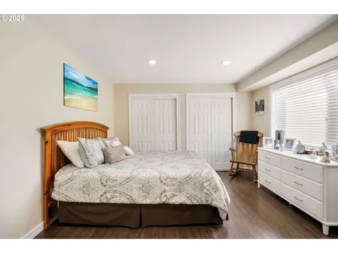 2402 Stephanie Lane North Bend OR 97459