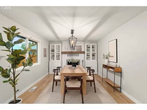 3958 NE Laura Street Hillsboro OR 97124