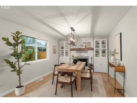 3958 NE Laura Street Hillsboro OR 97124