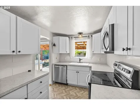 550 Louis Street Eugene OR 97402