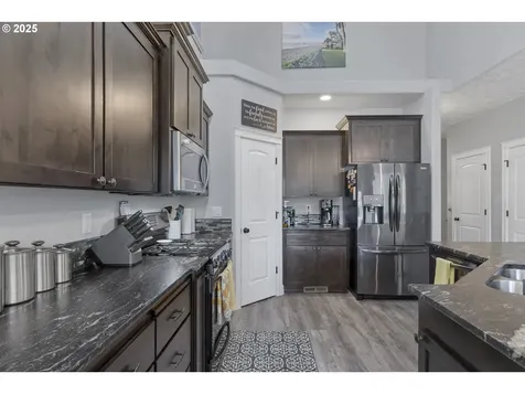 591 Timber View Street NW Salem OR 97304