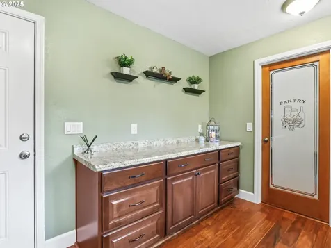 16555 SW 137th Avenue Portland OR 97224