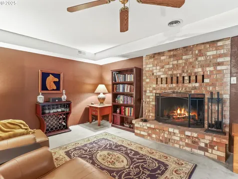 16555 SW 137th Avenue Portland OR 97224