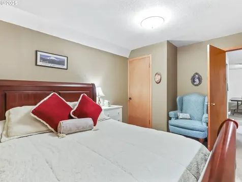 16555 SW 137th Avenue Portland OR 97224