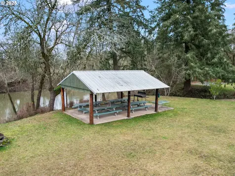 16555 SW 137th Avenue Portland OR 97224