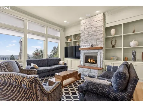 9742 NW Skyline Heights Drive Portland OR 97229