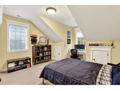 9742 NW Skyline Heights Drive Portland OR 97229