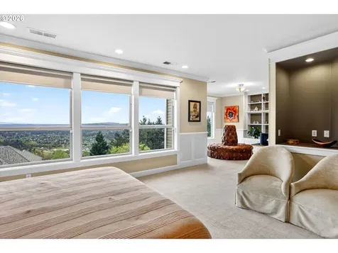 9742 NW Skyline Heights Drive Portland OR 97229