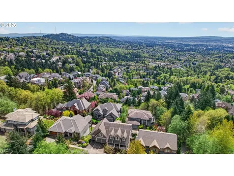 9742 NW Skyline Heights Drive Portland OR 97229