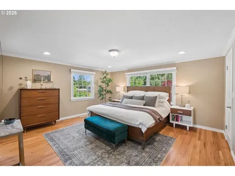 5120 SW Santa Monica Court Portland OR 97221