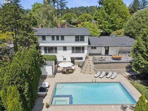 5120 SW Santa Monica Court Portland OR 97221
