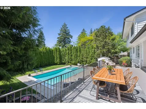 5120 SW Santa Monica Court Portland OR 97221
