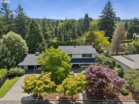 5120 SW Santa Monica Court Portland OR 97221