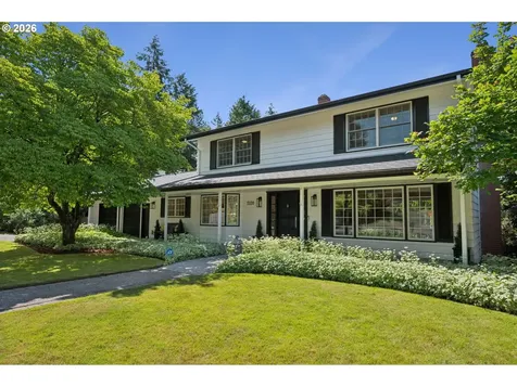 5120 SW Santa Monica Court Portland OR 97221
