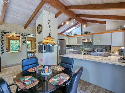 10059 SW 57th Place Portland OR 97219