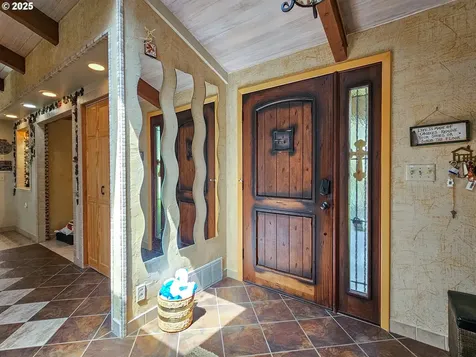 10059 SW 57th Place Portland OR 97219