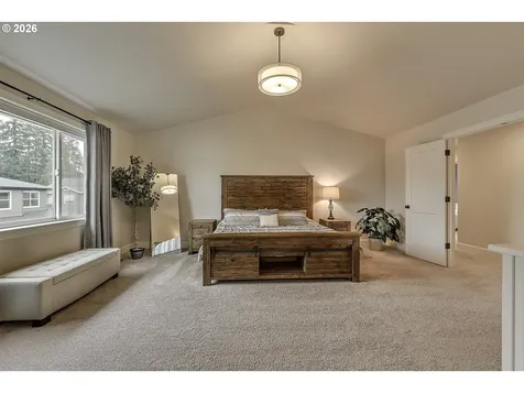 1004 NE 17th Avenue Canby OR 97013